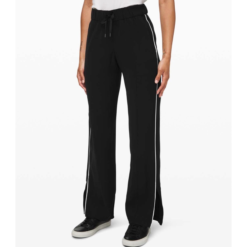Lululemon On the Right Track Pant Black with White Stripes Size 2